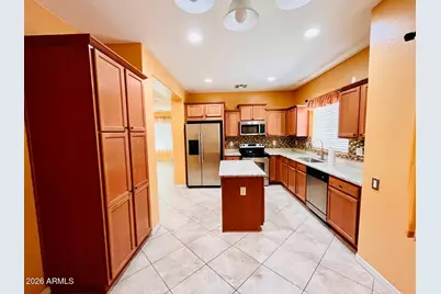 16115 N 21st Lane, Phoenix, AZ 85023 - Photo 8