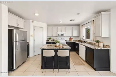 12426 W Surrey Avenue, El Mirage, AZ 85335 - Photo 10