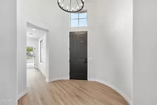7805 S 21st Dr, Phoenix, AZ 85041 - Photo 10