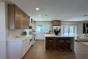 4939 E Sweetwater Ave, Scottsdale, AZ 85254 - Photo 12