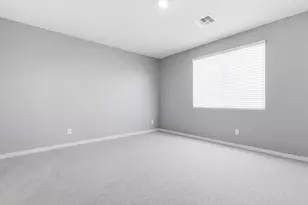 15855 W Honeysuckle Dr, Surprise, AZ 85387 - Photo 10