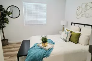 1833 W Hadley St, Phoenix, AZ 85007 - Photo 8