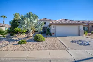 18037 N San Salvador Ct, Surprise, AZ 85374 - Photo 4