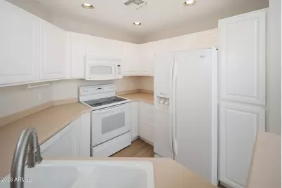 7887 N 16th Street #125, Phoenix, AZ 85020 - Photo 8