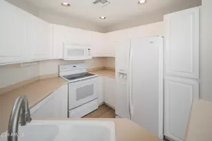 7887 N 16th St, Phoenix, AZ 85020 - Photo 8