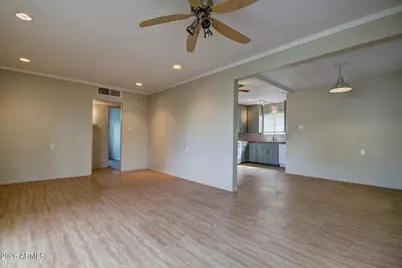 7023 N 11th Place, Phoenix, AZ 85020 - Photo 8
