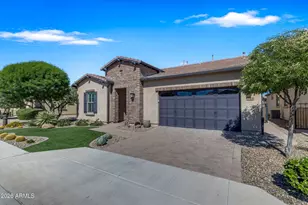 248 E Catalina Ln, Queen Creek, AZ 85140 - Photo 6
