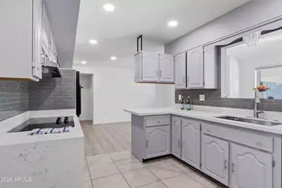 10541 W Cheryl Drive, Sun City, AZ 85351 - Photo 4