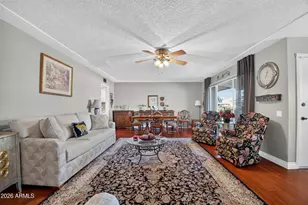 10001 W Augusta Dr, Sun City, AZ 85351 - Photo 16