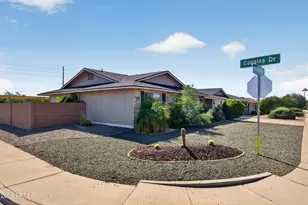 10001 W Augusta Dr, Sun City, AZ 85351 - Photo 6