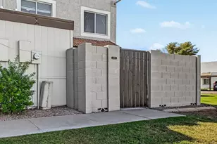 1020 E Redfield Rd, Tempe, AZ 85283 - Photo 1
