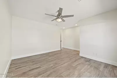 5131 E Weldon Avenue, Phoenix, AZ 85018 - Photo 30