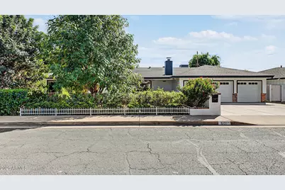 5131 E Weldon Avenue, Phoenix, AZ 85018 - Photo 2