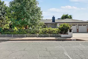 5131 E Weldon Ave, Phoenix, AZ 85018 - Photo 2