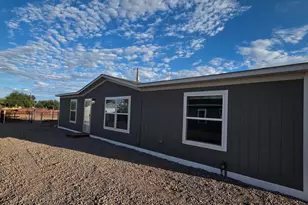 4545 N Sierra Dr, Casa Grande, AZ 85194 - Photo 1