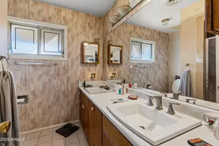 2250 W Augusta Ave, Phoenix, AZ 85021 - Photo 10