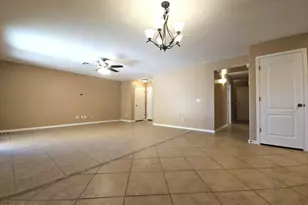 998 W Desert Sky Dr, San Tan Valley, AZ 85143 - Photo 4