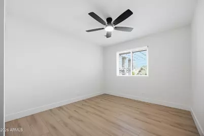 2431 E Desert Cove Avenue, Phoenix, AZ 85028 - Photo 26