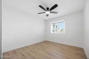 2431 E Desert Cove Ave, Phoenix, AZ 85028 - Photo 26