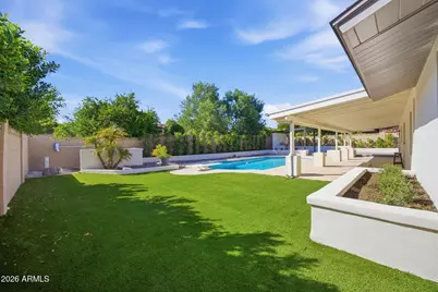 2431 E Desert Cove Avenue, Phoenix, AZ 85028 - Photo 36
