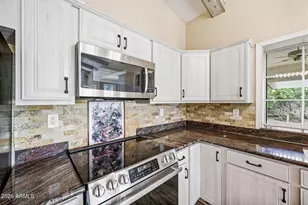 10945 W Bermuda Dr, Avondale, AZ 85392 - Photo 12