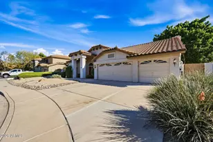 10945 W Bermuda Dr, Avondale, AZ 85392 - Photo 2