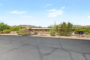 5238 E Palo Verde Dr, Paradise Valley, AZ 85253 - Photo 10