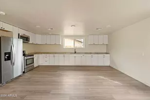 14826 N 31st Dr, Phoenix, AZ 85053 - Photo 8