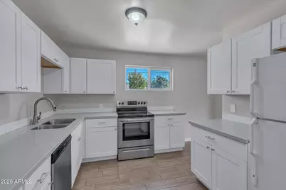 5517 N 29th Avenue, Phoenix, AZ 85017 - Photo 8