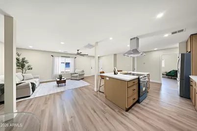 3030 N 41st Drive, Phoenix, AZ 85019 - Photo 6