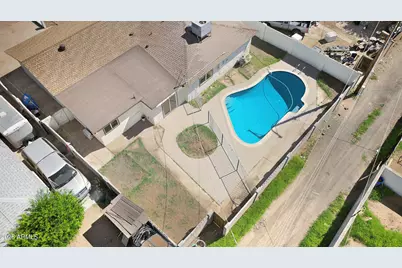 3030 N 41st Drive, Phoenix, AZ 85019 - Photo 38