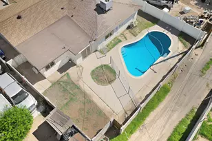 3030 N 41st Dr, Phoenix, AZ 85019 - Photo 38