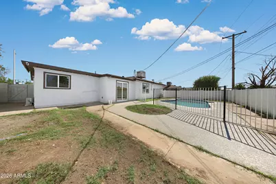 3030 N 41st Drive, Phoenix, AZ 85019 - Photo 36