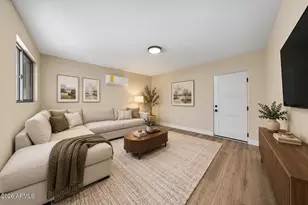 3030 N 41st Dr, Phoenix, AZ 85019 - Photo 32