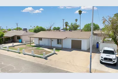 3030 N 41st Drive, Phoenix, AZ 85019 - Photo 2