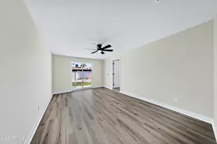 3030 N 41st Dr, Phoenix, AZ 85019 - Photo 26