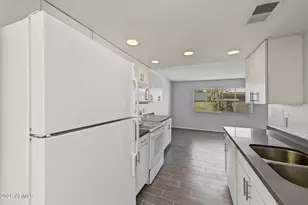 7126 N 19th Ave, Phoenix, AZ 85021 - Photo 14