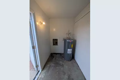 4629 E Southgate Avenue, Phoenix, AZ 85040 - Photo 6
