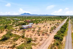 8955 S Kings Ranch Rd, Hereford, AZ 85615 - Photo 34