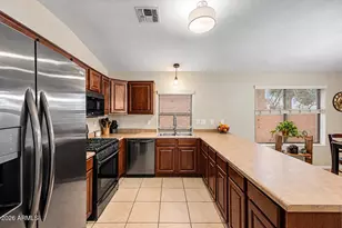 41917 W Michaels Dr, Maricopa, AZ 85138 - Photo 2