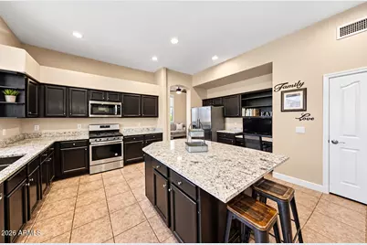 13287 W Holly Street, Goodyear, AZ 85395 - Photo 8