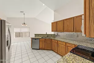 8386 N 107th Dr, Peoria, AZ 85345 - Photo 14