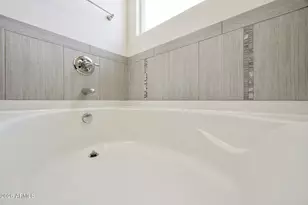 11766 W Chase Ln, Avondale, AZ 85323 - Photo 28