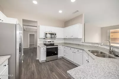 18455 N 167th Lane, Surprise, AZ 85374 - Photo 12