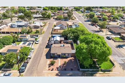 7505 N 60th Avenue, Glendale, AZ 85301 - Photo 1
