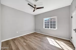 7505 N 60th Ave, Glendale, AZ 85301 - Photo 14