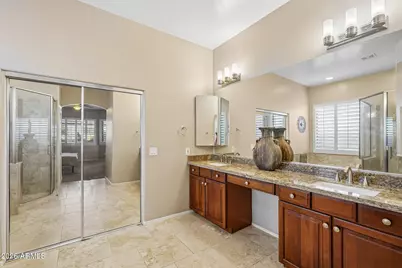 13634 W Caribbean Lane, Surprise, AZ 85379 - Photo 4
