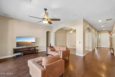 13634 W Caribbean Lane, Surprise, AZ 85379 - Photo 6