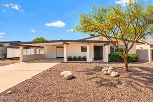 930 S Roslyn Pl, Mesa, AZ 85208 - Photo 1