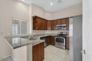 20270 N 82nd Ln, Peoria, AZ 85382 - Photo 8